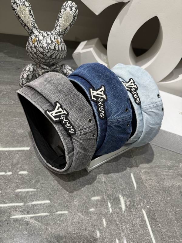 LV beret dx09